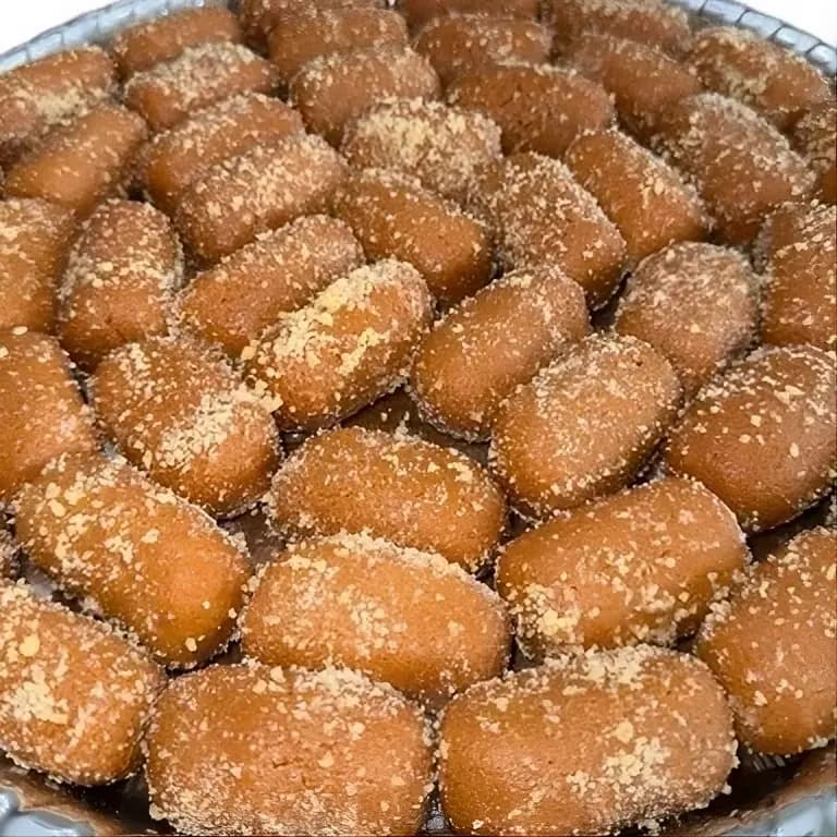 Brown Chom Chom