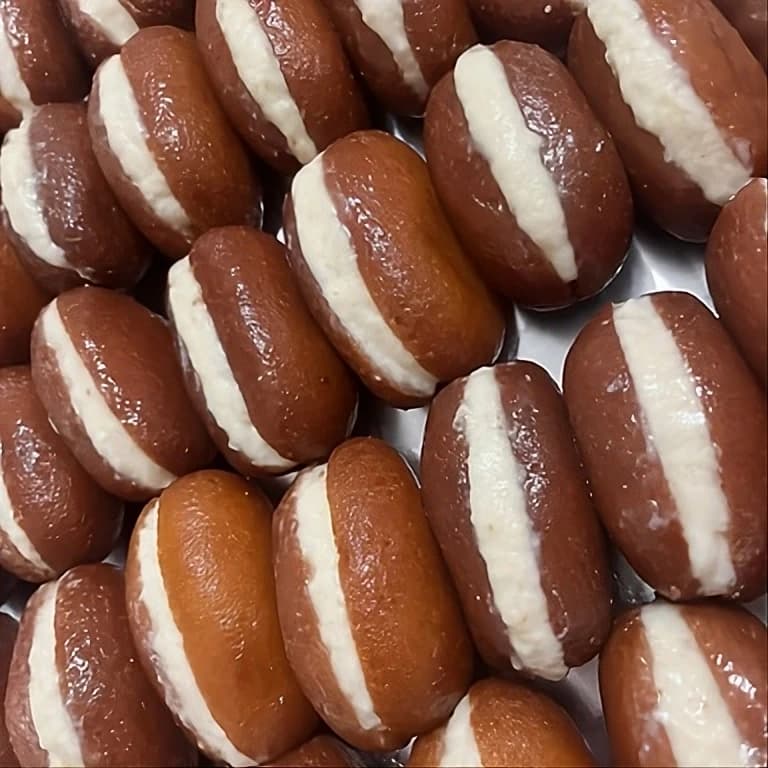 Kala Jamun Sandwich